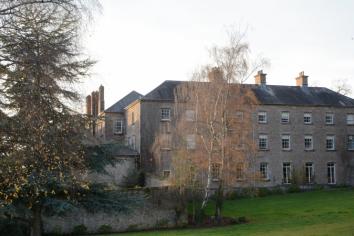 Schools closed due to heating failures