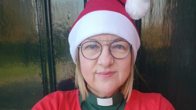 Benburb rector uses frankincense to share the Christmas message