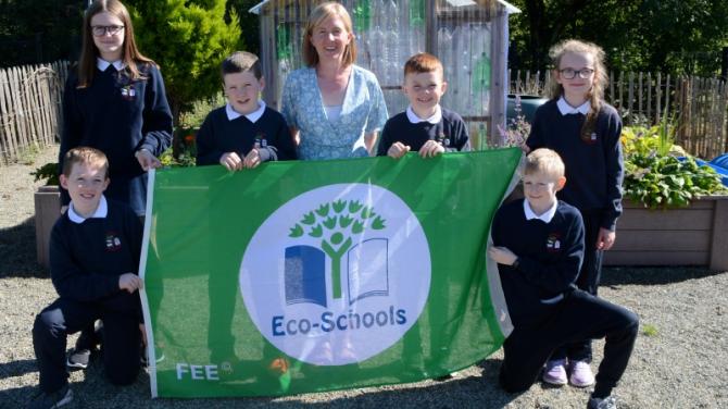Pupil joy as Green Flag is back in Altnamackin!